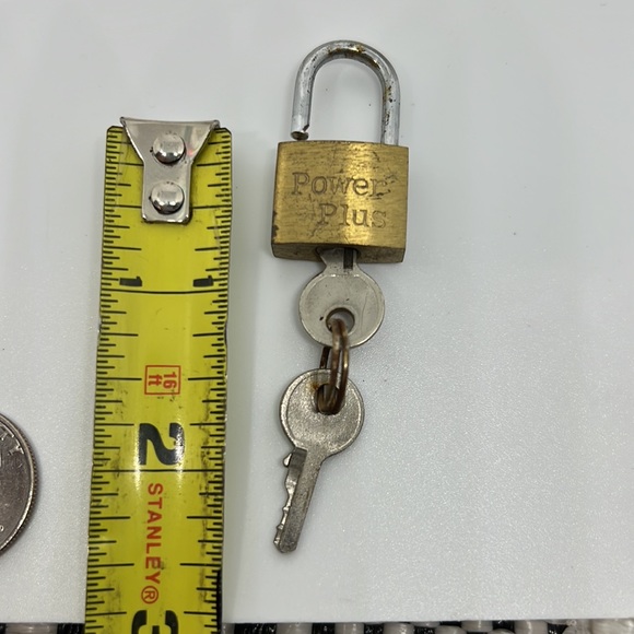 Super tiny lock 🔐 - Picture 4 of 9